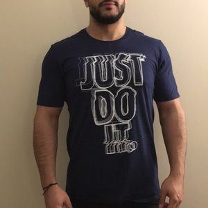Nike T-shirt